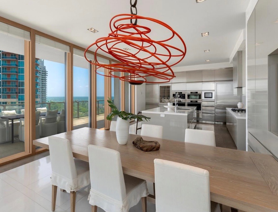 Apogee condos
